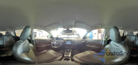 2018 Jeep Compass Latitude z USA, uszkodzony, nr VIN 3C4NJDBB0JT180531